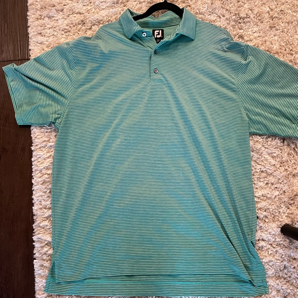 Men’s Footjoy golf shirt